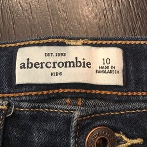 Abercrombie & Fitch Bottoms - Abercrombie and Fitch Kids . Excellent condition Abercrombie & Fitch Bottoms - Abercrombie and Fitch Kids . Excellent condition